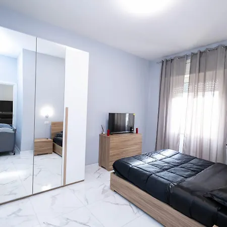 Cf Luxury House