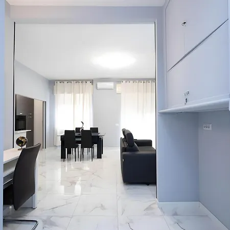 Cf Luxury House 리도디오스티아