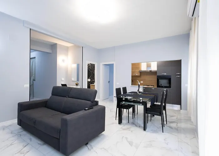 Cf Luxury House *