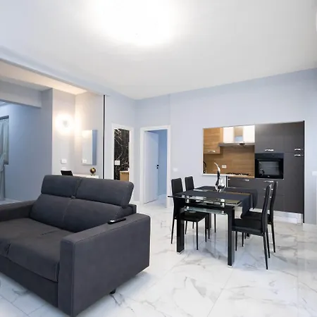Cf Luxury House *
