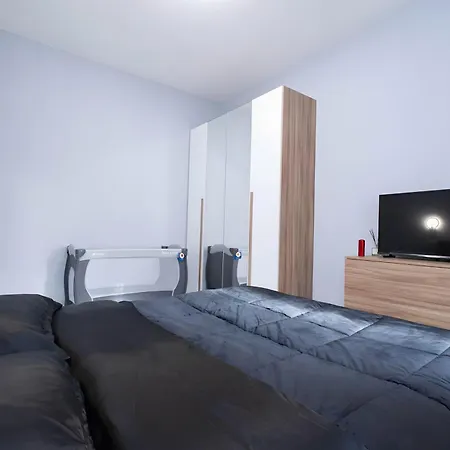 Cf Luxury House Apartment