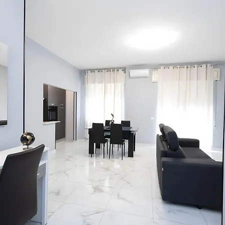 Apartment Cf Luxury House Lido di Ostia